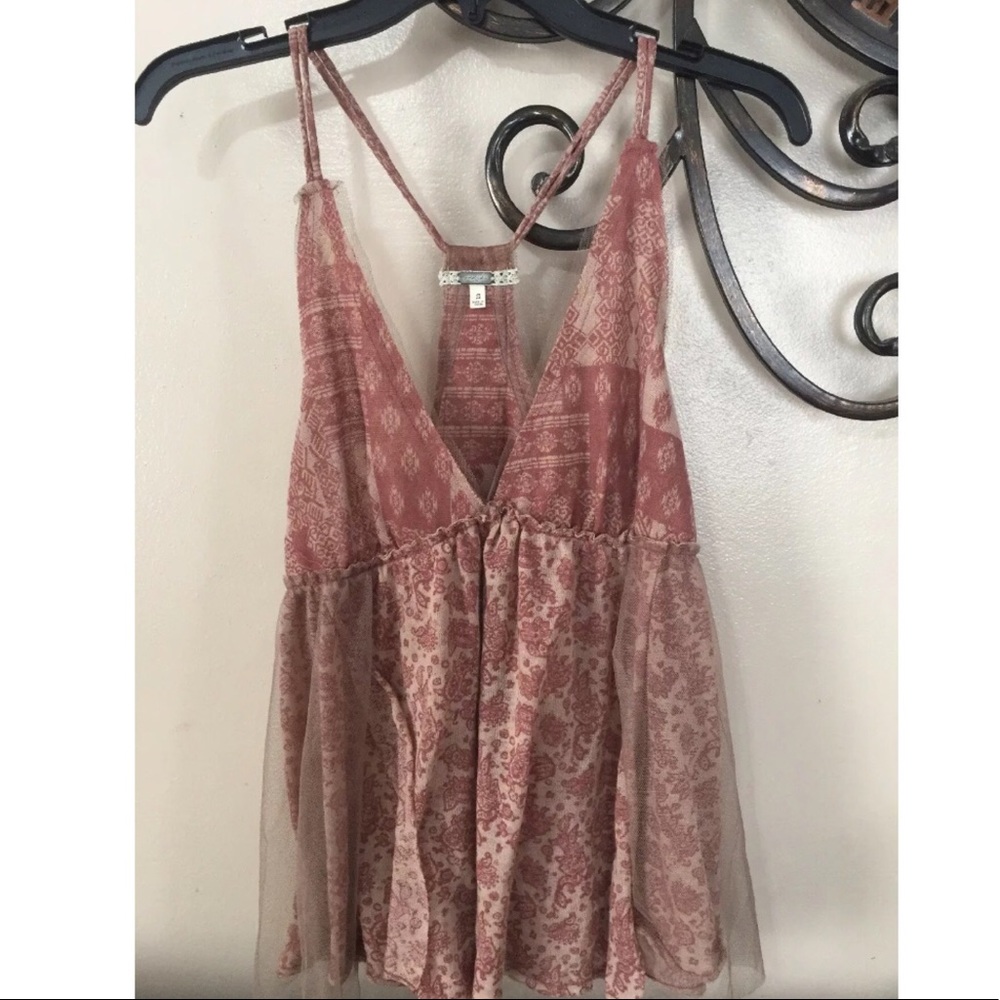 GIMMICKS BY BKE SHIRT SMALL FLOWY